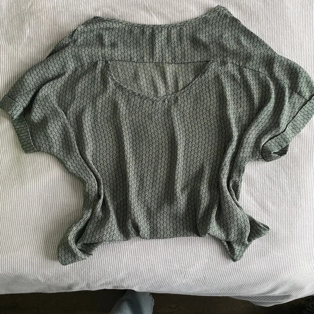 Sage Green Patterned Chiffon Blouse - Picture 4 of 12